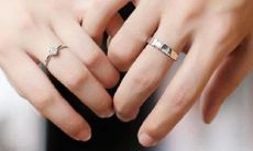 女生左手中指戴转运珠什么意思（女生转运珠手指戴戒指含义）