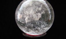 占卜用的水晶球大小（占卜用的水晶球是什么种类）