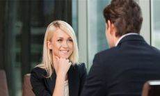 摩羯座男生回信息好慢（双子座男生回复消息慢）