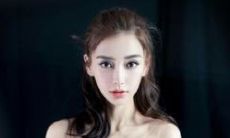 处女座女对前任的表现是什么（白羊座心里有前任的表现）