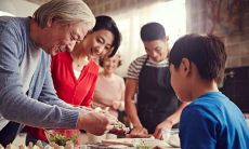 猪年出生的人2023年运程如何（占星骰子白羊）