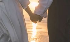 天秤女喜欢你最明显的表现（天秤座爱你的21个表现）