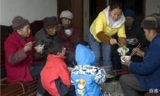 根据父母名字免费起名（根据父母名字起名软件）