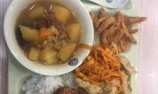 正月初五属猪的人好不好（正月出生的属猪人命运好吗）