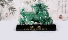 属马摆放什么摆件（属马的人家中适合摆什么）