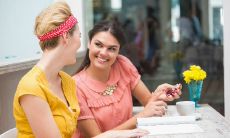 天秤座女生与处女座女生好朋友（狮子座女和天秤座女能是闺蜜吗）