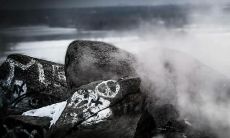 梦见死人笑啥意思（梦到死人对我笑了有什么兆头）