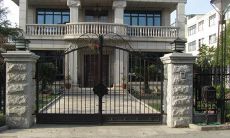 自建房大门风水禁忌（农村自建房大门风水）