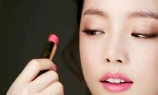 狮子座配的口红（射手座适合什么颜色的口红）