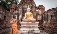 佩戴五行转运符手串（转运珠不能随便戴）