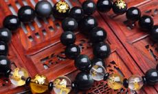 三合转运手链（三合生肖手链佩戴顺序）