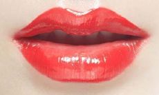 面相嘴巴歪斜（一笑嘴就歪面相有什么说法）