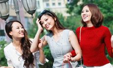 跟处女座聊天技巧（怎么跟女生聊星座）