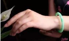 招财左进右出有什么讲究（财神前摆放什么更招财）