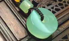 开光平安扣有什么讲究（佩戴平安扣开光方法有哪些）