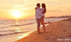 水瓶座女的婚姻会离婚吗（水瓶座女一生的婚姻运势）