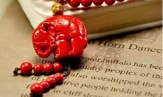 开光朱砂外人碰了怎么办（开光的手链被别人摸了）