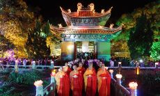 普陀山观音铜像开光真实（本命年女生可以结婚吗）