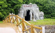 长白山溶洞野生石太岁（长白山石太岁多少钱一斤）