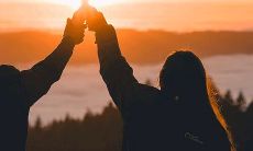 让白羊座越来越喜欢你的话（白羊男开始喜欢你表现）