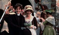 水瓶男对有好感的女生的朋友很热情（水瓶座男生喜欢你表现）