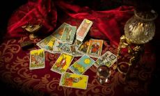 塔罗牌的性格牌怎么算（塔罗牌怎么给别人算）